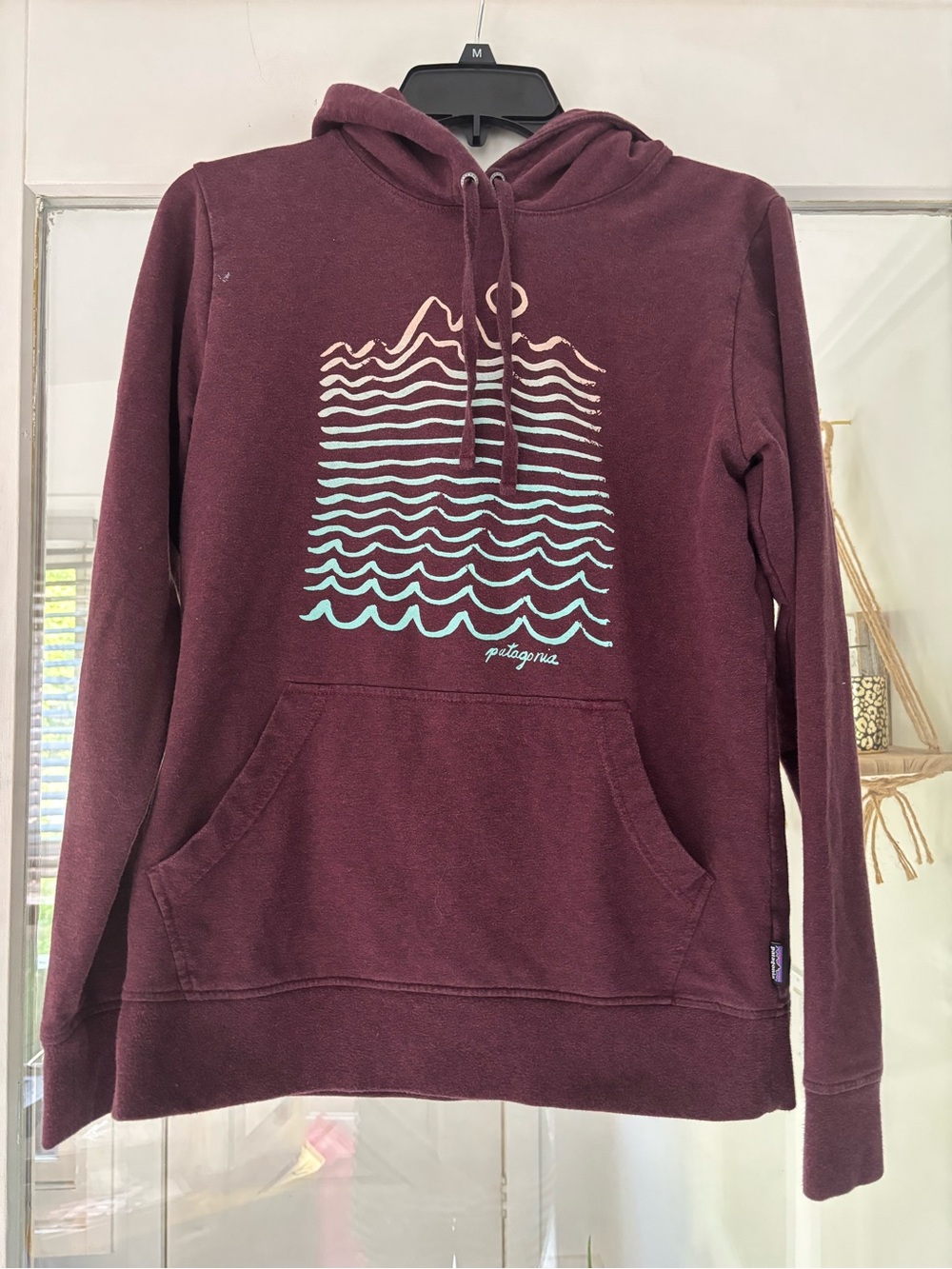 Patagonia Women's Burgundy Pullover Hoodie with Wave Graphic